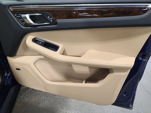 New 2026 Porsche Macan image 28