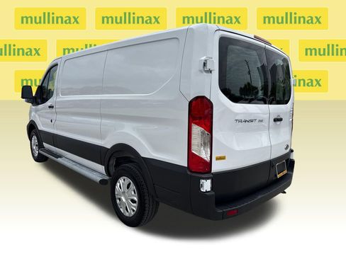 Used 2025 Ford Transit 250 Low Roof w/ Exterior Upgrade Package RWD image 8