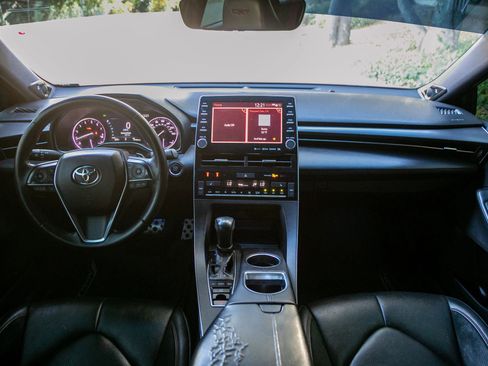 Used 2020 Toyota Avalon TRD image 21