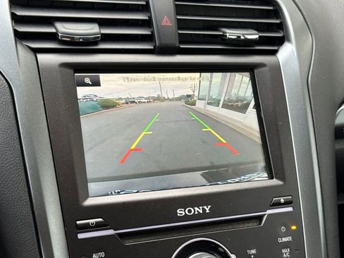 Used 2015 Ford Fusion Titanium image 20