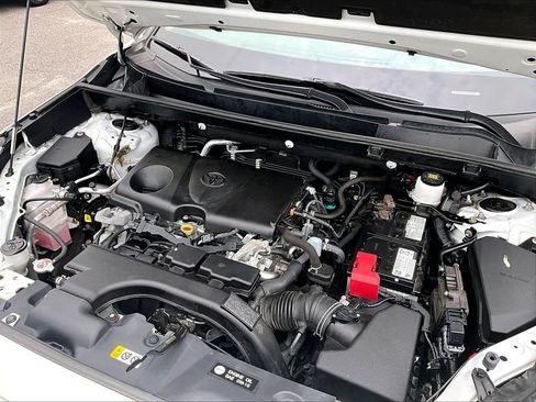 Used 2021 Toyota RAV4 XLE Premium AWD/4WD image 35