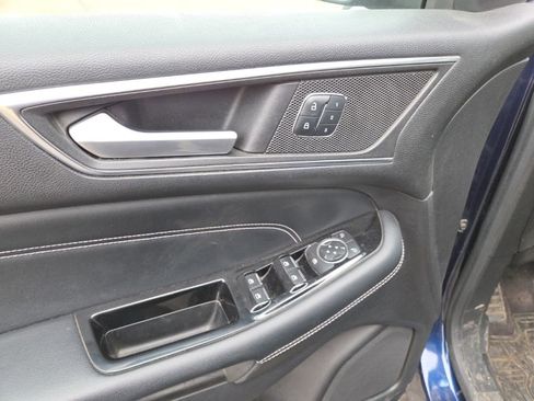 Used 2016 Ford Edge Titanium w/ Cold Weather Package image 5