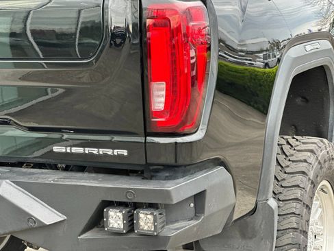 Used 2020 GMC Sierra 2500 Denali w/ Denali Ultimate Package image 24