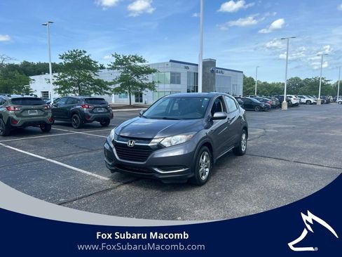 Used 2018 Honda HR-V LX image 1
