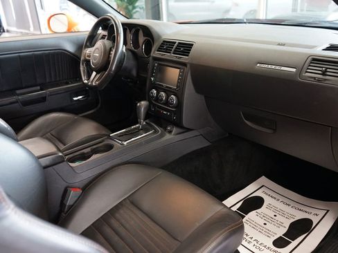 Used 2014 Dodge Challenger R/T RWD image 44