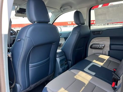 New 2026 Ford Maverick Lariat AWD/4WD image 32