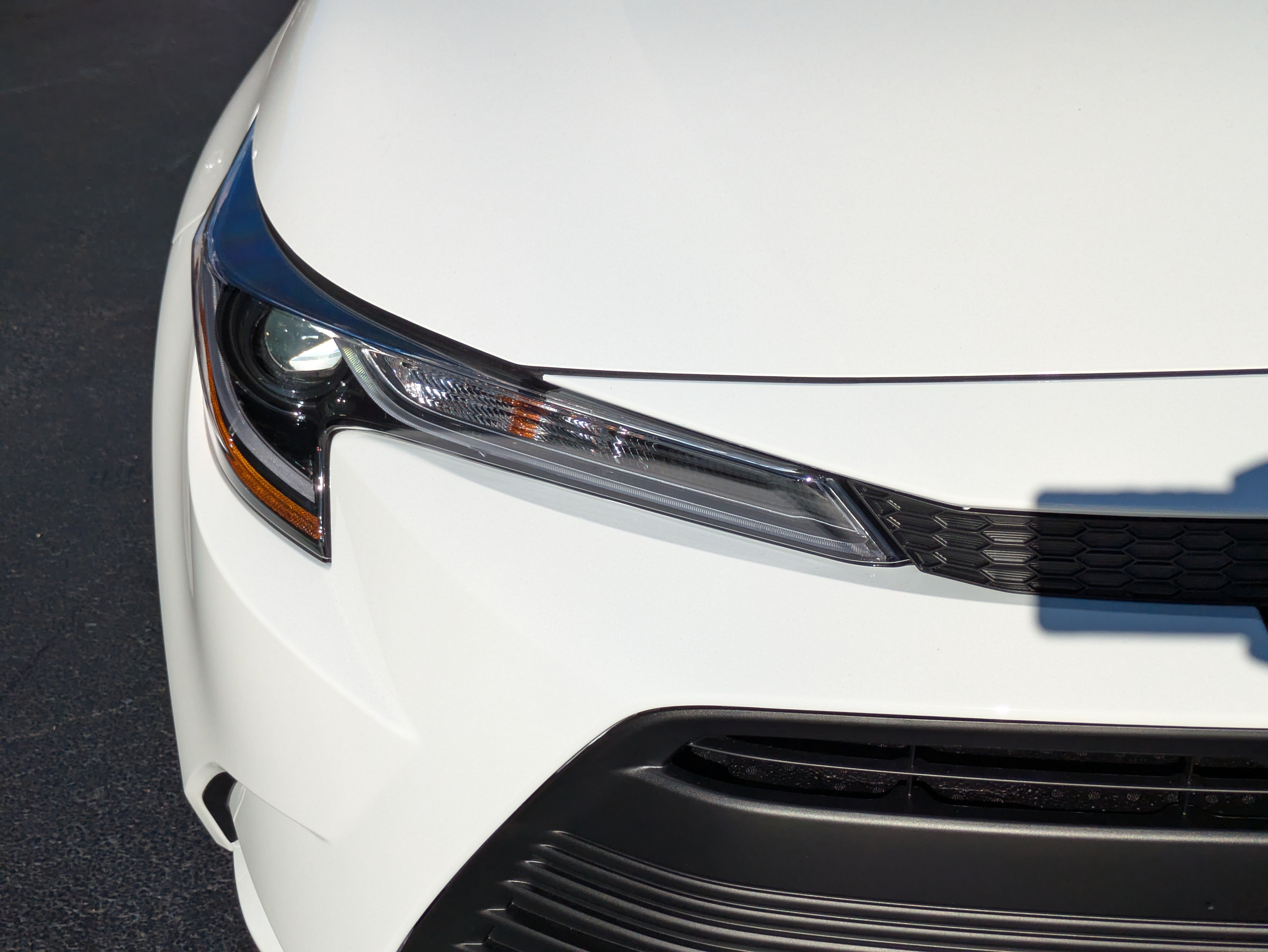 New 2027 Toyota Corolla LE FWD image 11