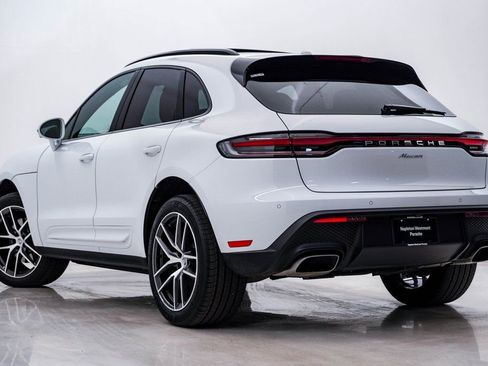 Certified 2025 Porsche Macan image 3