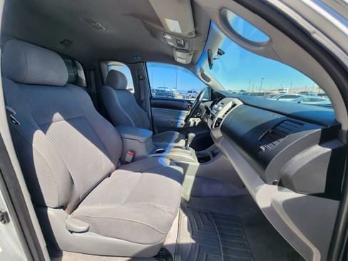 Used 2006 Toyota Tacoma PreRunner image 14