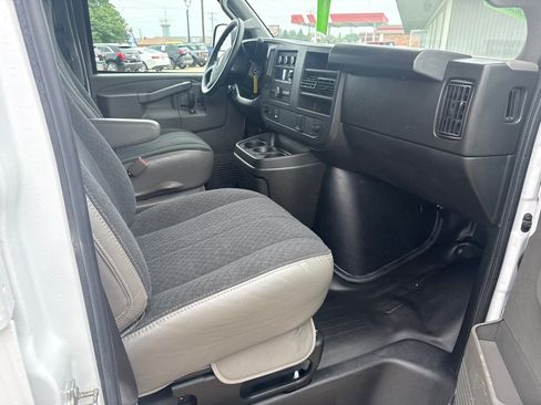 Used 2025 Chevrolet Express 2500 w/ Driver Convenience Package RWD image 13