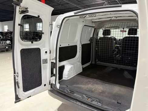 Used 2017 Chevrolet City Express LS image 25