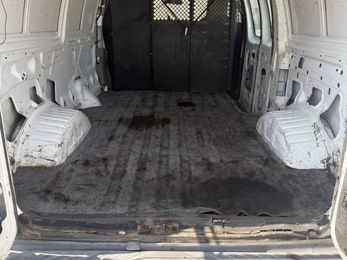 Used 2009 Ford E-250 and Econoline 250 image 16