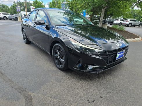 Used 2022 Hyundai Elantra SEL FWD image 10