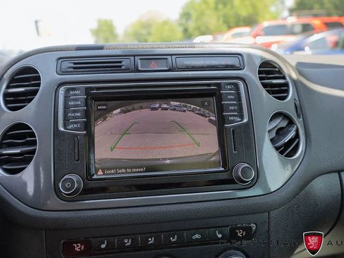 Used 2017 Volkswagen Tiguan Sport AWD/4WD image 29