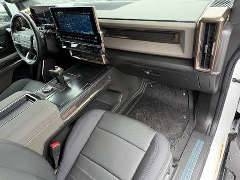 New 2026 GMC Hummer EV SUV w/ LPO, Dark Essentials Package image 18