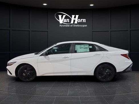 New 2026 Hyundai Elantra SEL Sport Premium FWD image 4
