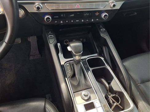 Used 2025 Kia Telluride S image 7