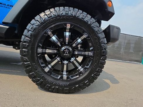 Used 2016 Jeep Wrangler Unlimited Sport w/ Quick Order Package 24S AWD/4WD image 9