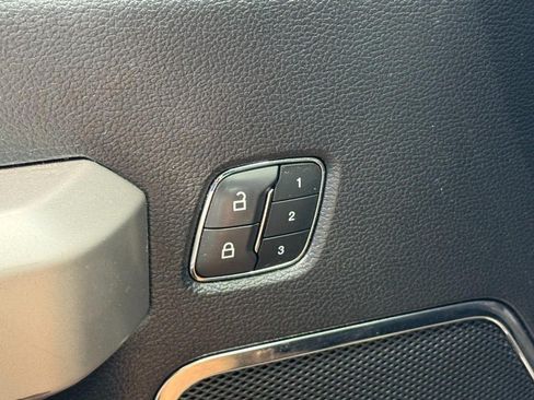 Used 2019 Ford F150 Lariat AWD/4WD image 16
