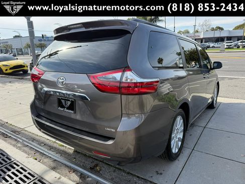 Used 2015 Toyota Sienna Limited Premium image 7