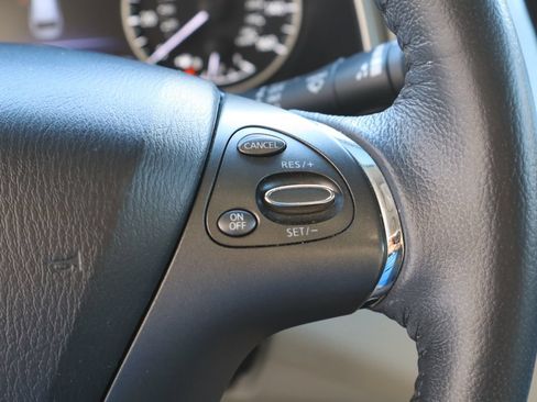Used 2019 Nissan Murano SV FWD image 13