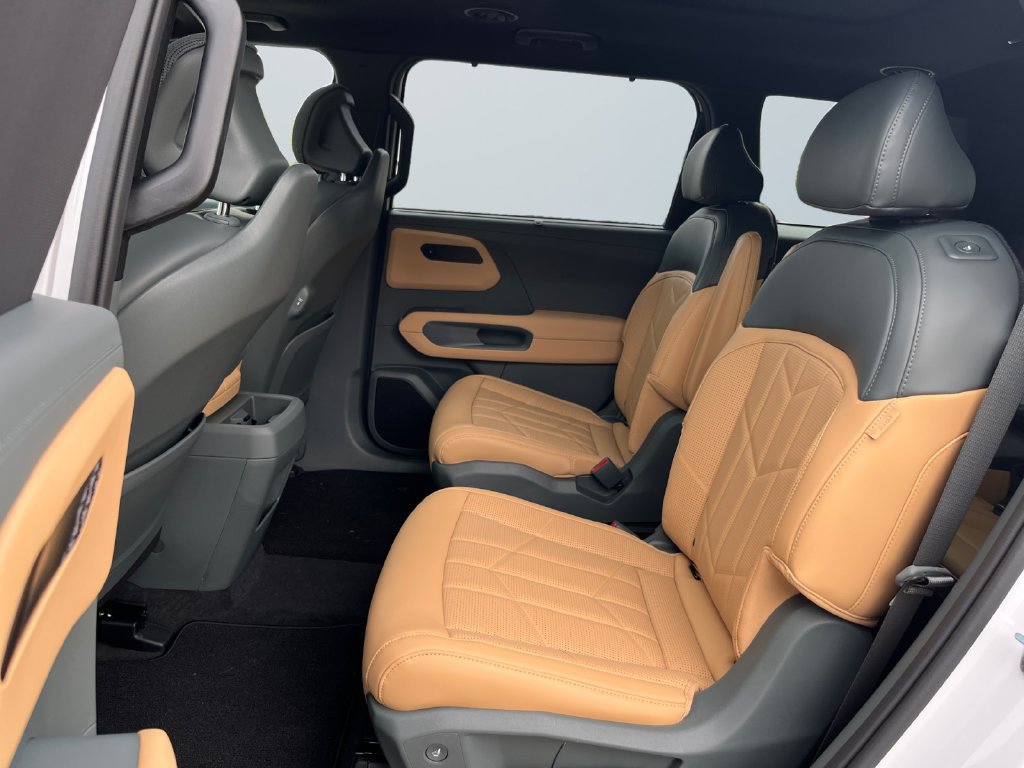 New 2027 Kia Telluride SX X-Line AWD/4WD image 13