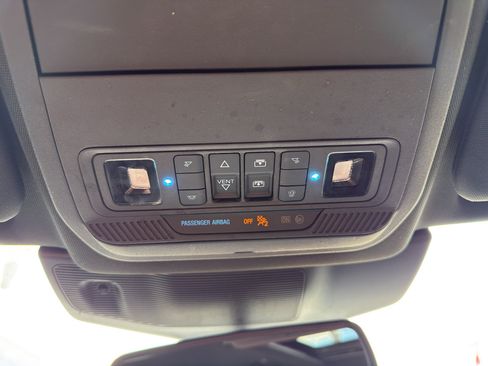 Used 2020 Ford Explorer Platinum w/ Premium Technology Package AWD/4WD image 29