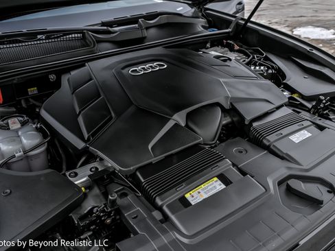 Used 2021 Audi Q8 Prestige image 19