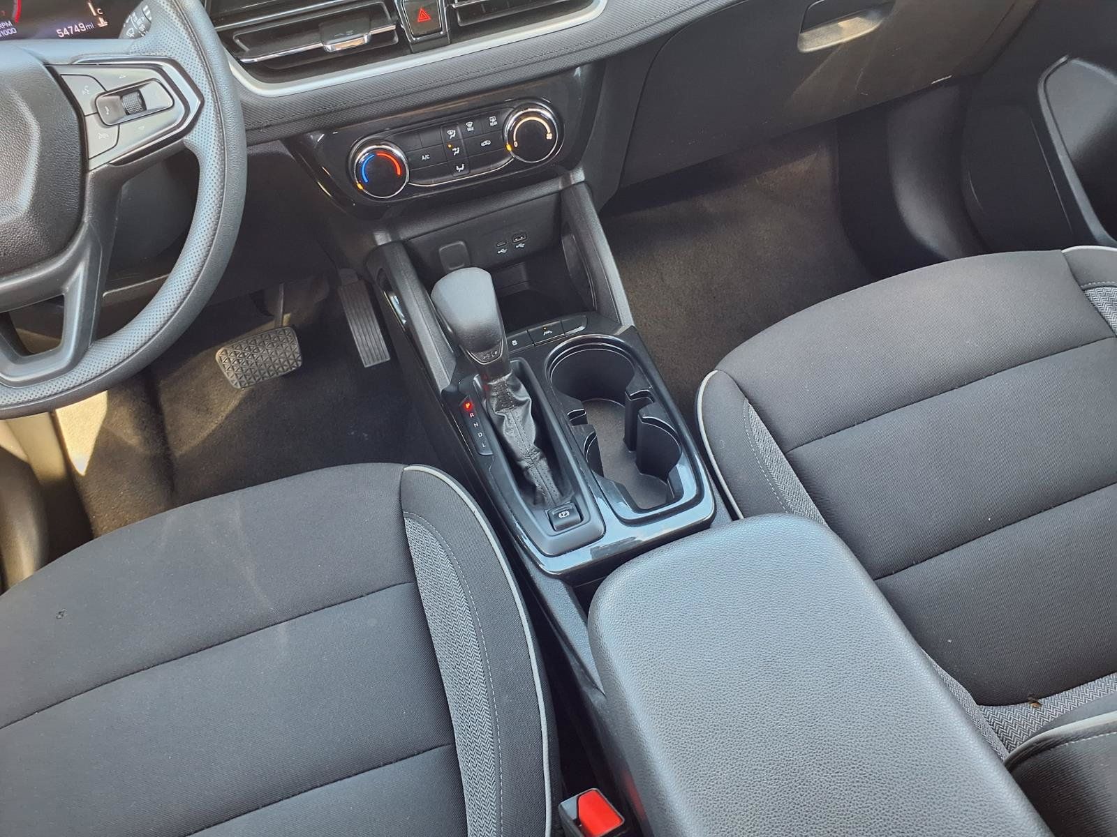 Used 2025 Chevrolet TrailBlazer LT FWD image 9
