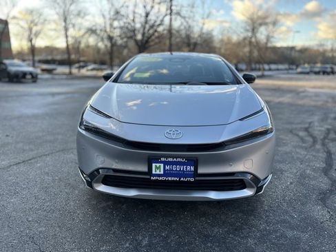 Used 2024 Toyota Prius Prime Premium image 2