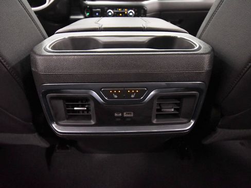 Used 2023 GMC Sierra 1500 SLT w/ SLT Premium Plus Package AWD/4WD image 16