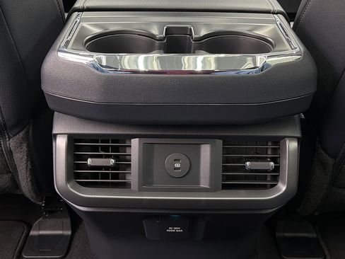 Used 2025 Ford F150 Lariat image 37