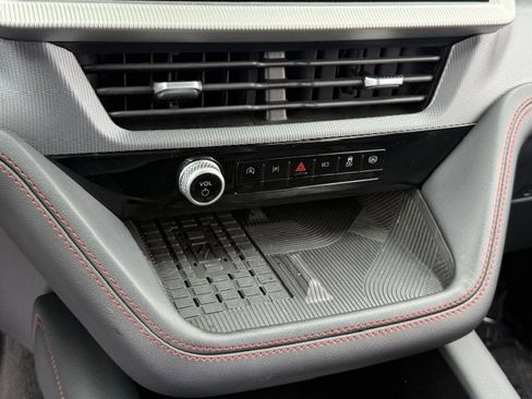 Used 2025 Ford Explorer ST image 18