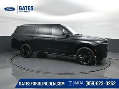 New 2026 Lincoln Navigator L Reserve w/ Jet Appearance Package