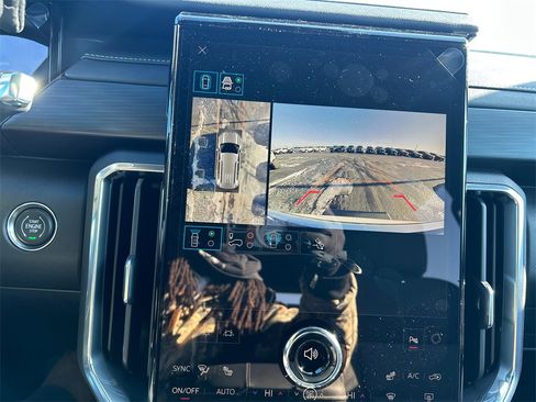 New 2026 GMC Acadia Elevation image 25