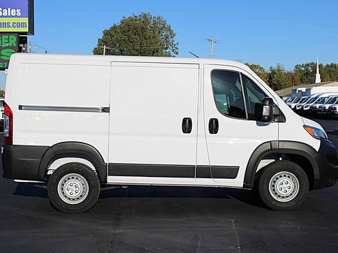 Used 2024 RAM ProMaster 1500 image 8