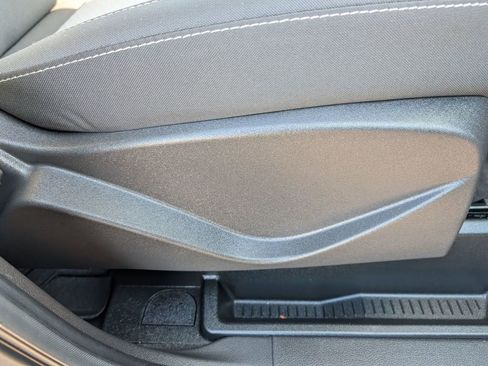 Used 2017 Ford Escape SE image 44