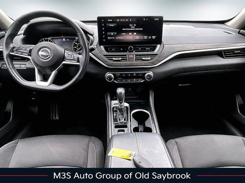 Used 2023 Nissan Altima 2.5 SV w/ SV Premium Package image 7