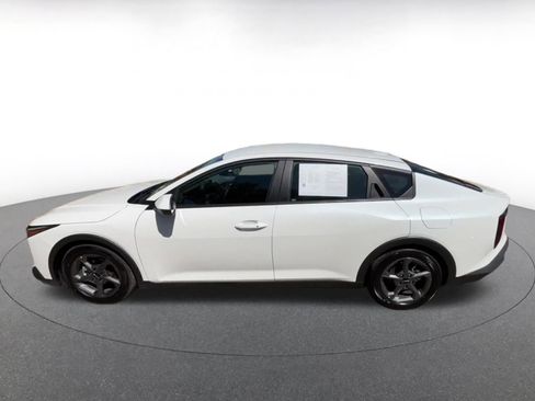 Used 2025 Kia K4 FWD image 9