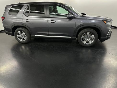 New 2025 Honda Pilot EX-L image 8