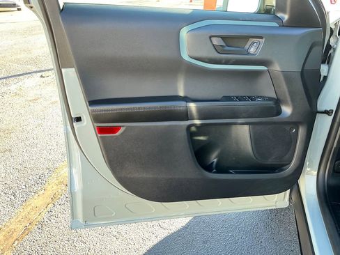 Used 2024 Ford Bronco Sport Badlands image 14