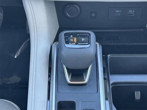 New 2025 Nissan Pathfinder SL w/ Black Appearance Package image 15