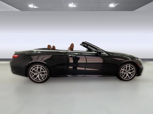 Used 2023 Mercedes-Benz E 450 4MATIC Cabriolet image 7