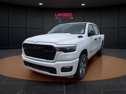 Used 2025 RAM 1500 Tradesman AWD/4WD image 1