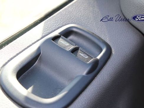 Used 2023 Ford Transit 350 XLT image 17