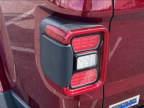 Used 2022 Jeep Gladiator Mojave w/ LED Lighting Group AWD/4WD image 24