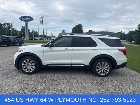 Certified 2022 Ford Explorer Limited w/ Equipment Group 301A RWD image 2
