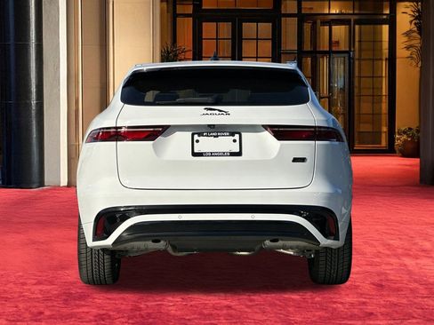Used 2026 Jaguar F-PACE R-Dynamic S image 11