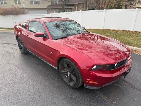 Used 2010 Ford Mustang GT image 38