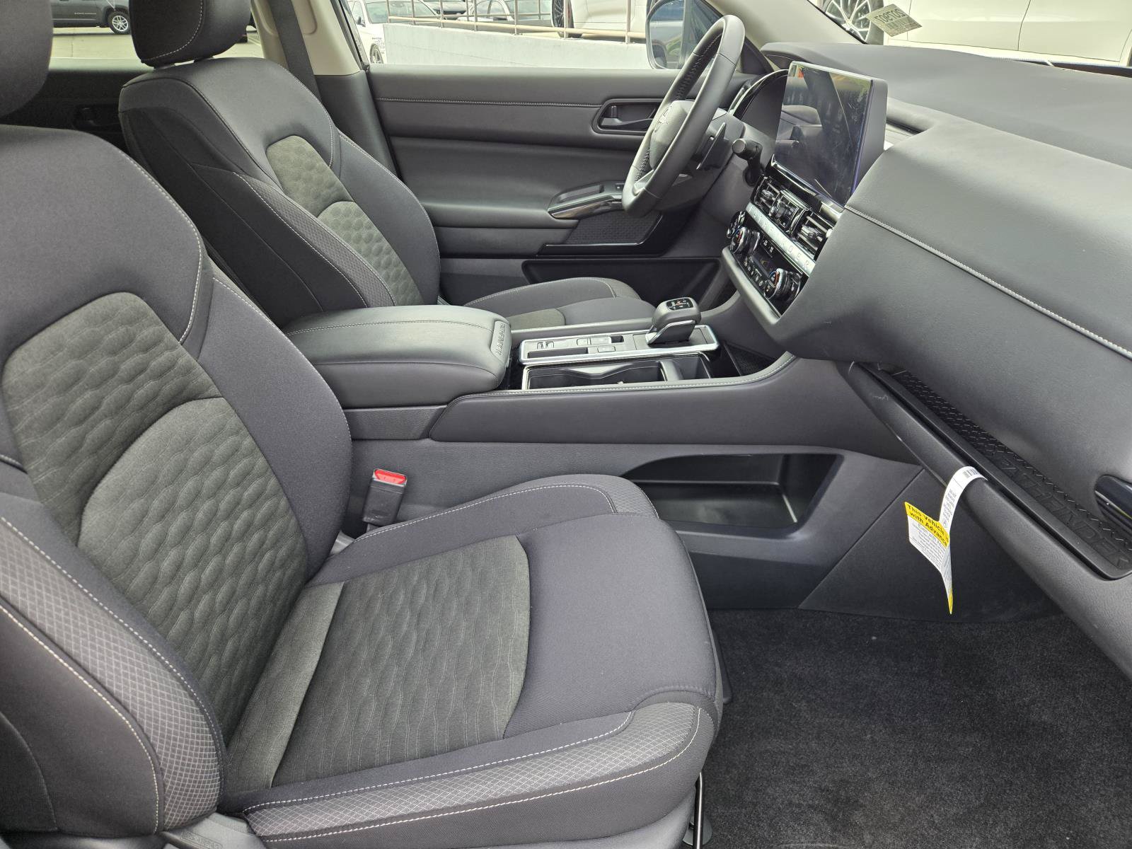 Used 2026 Nissan Pathfinder SV FWD image 32